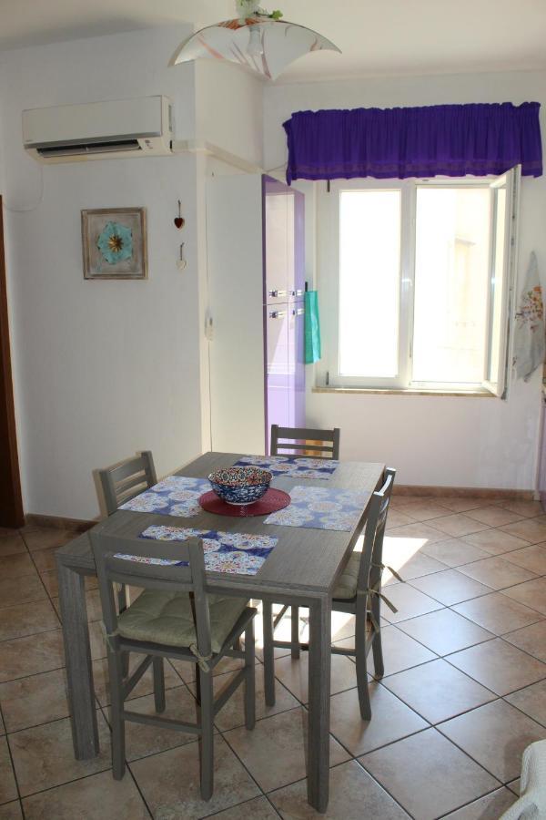 Lovely Sardinia Apartment Porto Torres Eksteriør billede