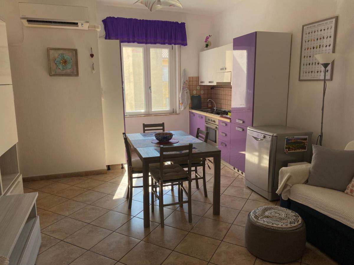 Lovely Sardinia Apartment Porto Torres Eksteriør billede